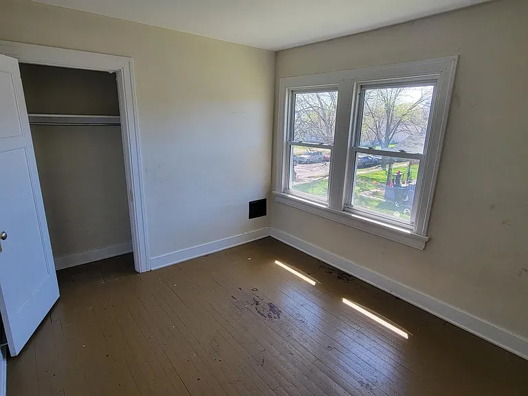 31 E Norman Ave — Photo 11