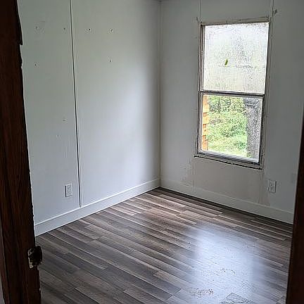 5th image of 4217 E Dutch Creek Rd