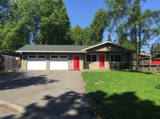 2963 Bridle Ln, Anchorage, AK 99517