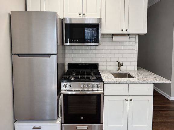 4th image of 1390 2nd Ave APT 2D