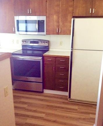 4th image of 46-58 Aliikane Pl APT 2111
