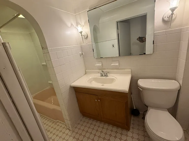 4 Ferguson Pl #1 — Photo 7
