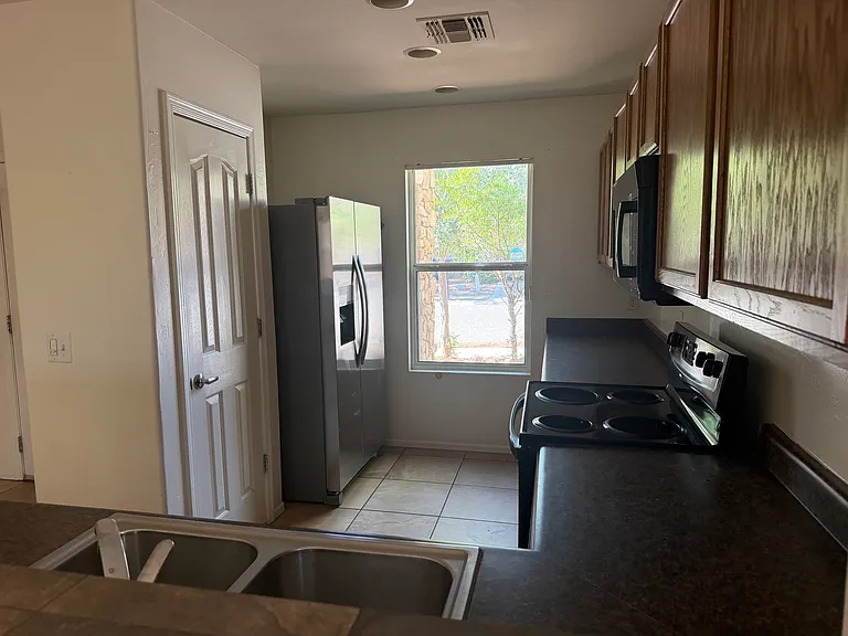 8051 E Judicial St — Photo 3