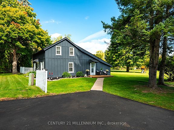 4th image of 20429 Willoughby Rd