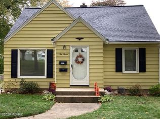 1012 Spring Ave NE, Grand Rapids, MI 49503