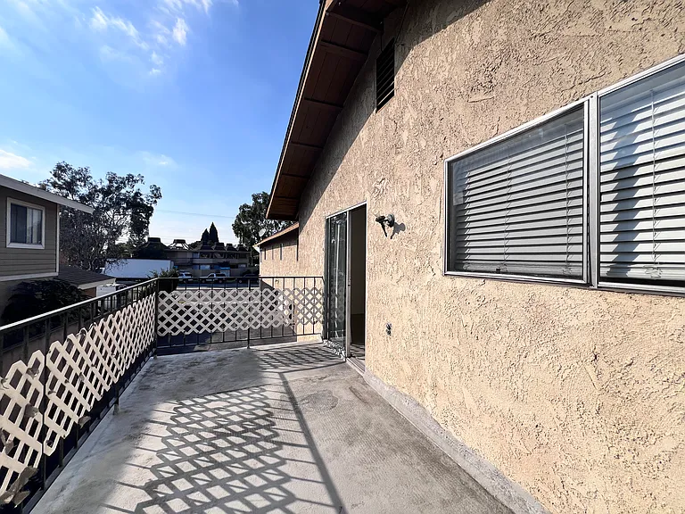 11310 La Mirada Blvd #4 — Photo 16