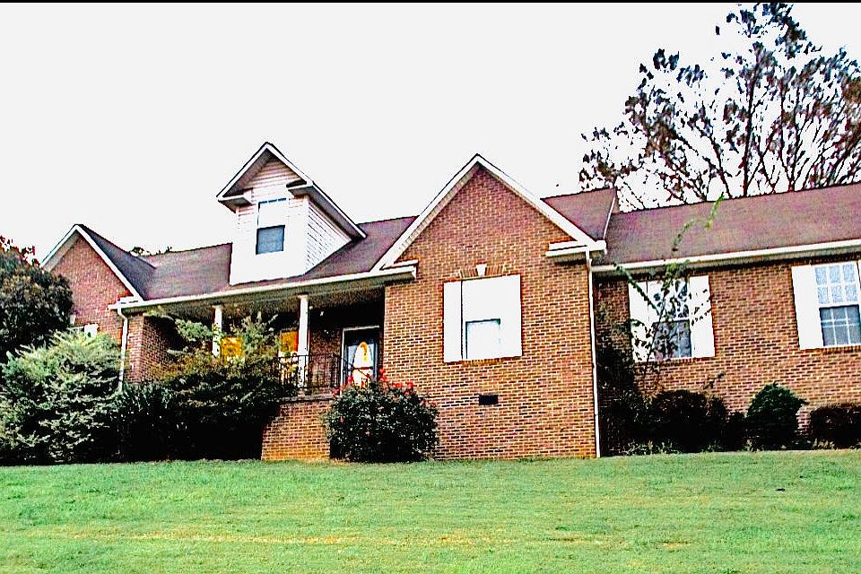 1st image of 7907 Scenic View Dr #9
