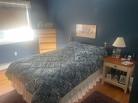 3rd image of 27 Maxwell Dr