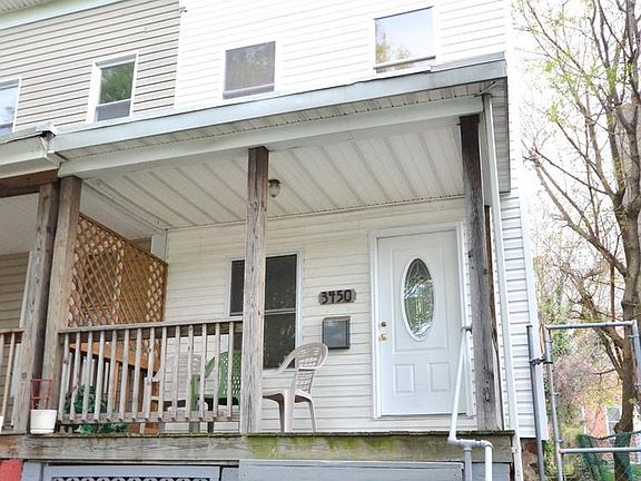 Just 1/2 block from "The Avenue!"