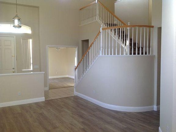 2nd image of 44 Grand Fir Dr