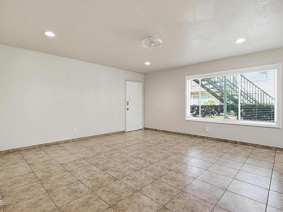 4th image of 1920 N H St APT 133