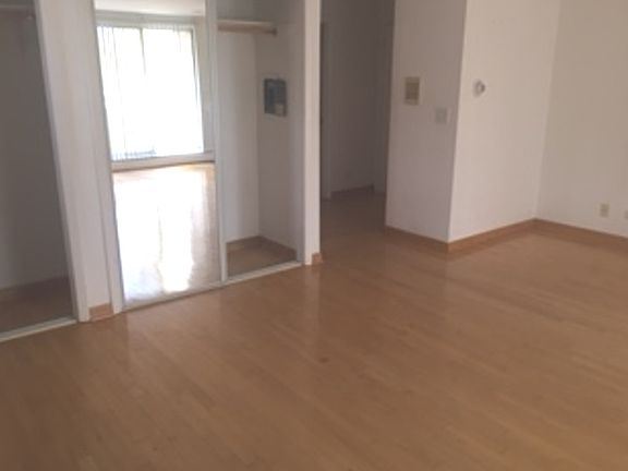4th image of 5625 N Kimball Ave #3A