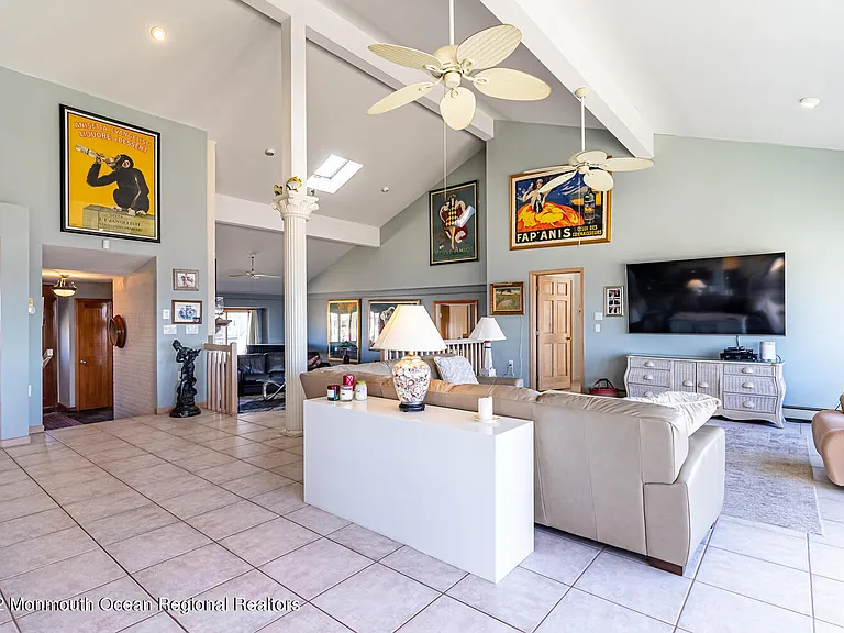 23 Harborside Dr W — Photo 7