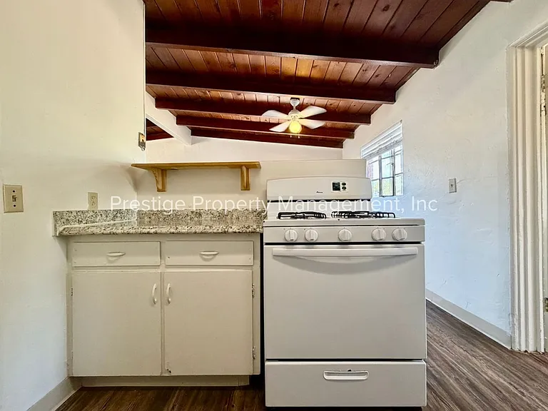 2834 N Richey Blvd — Photo 12