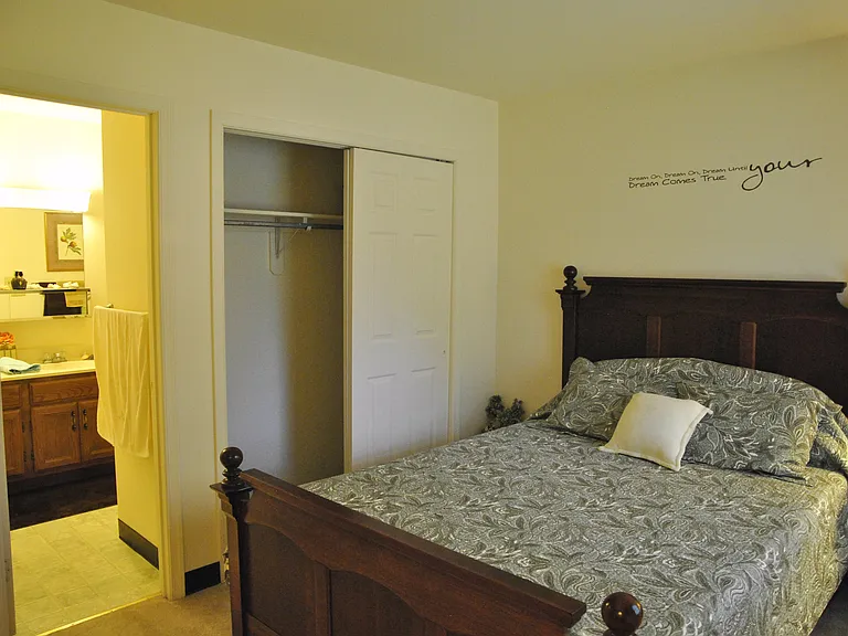 Londontowne and Robinwood Apartments — Photo 38