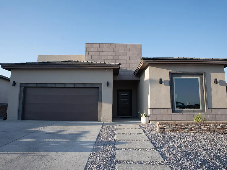 7536 Enchanted Ridge Dr — Photo 2