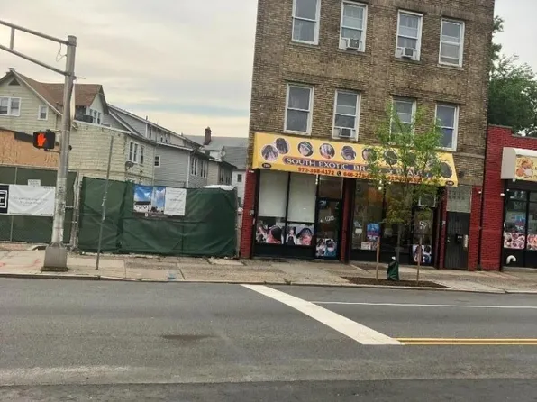 789 S Orange Ave, Newark, NJ 07106