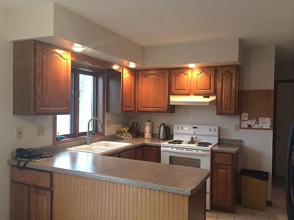 4th image of 1718 Grumann Dr
