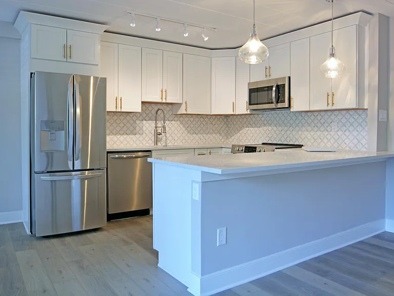 102 Windermere Ave #204 — Photo 1