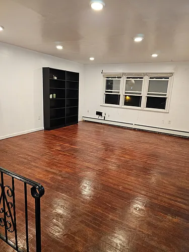 108 Sussex St #2 Photo 1