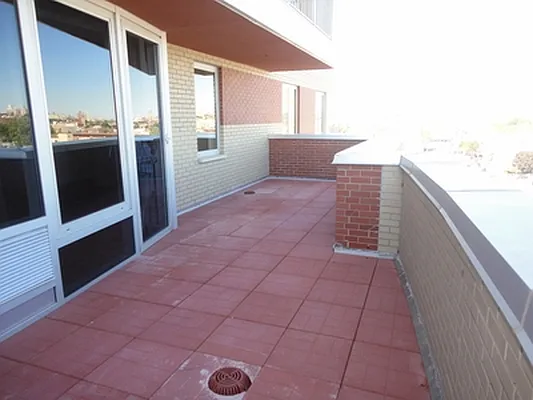 Rented by Compass | media 10