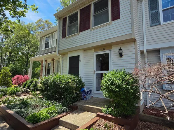 8332 Rocky Forge Ct, Springfield, VA 22153