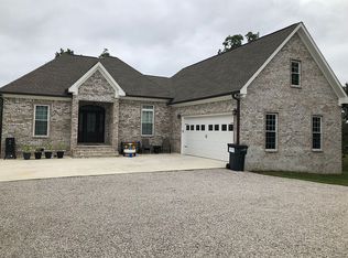 226 Walton Rd, Hampshire, TN 38461