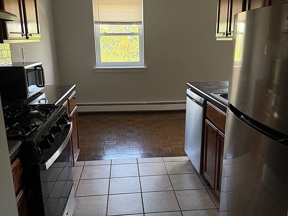 2nd image of 120 Main St #5A