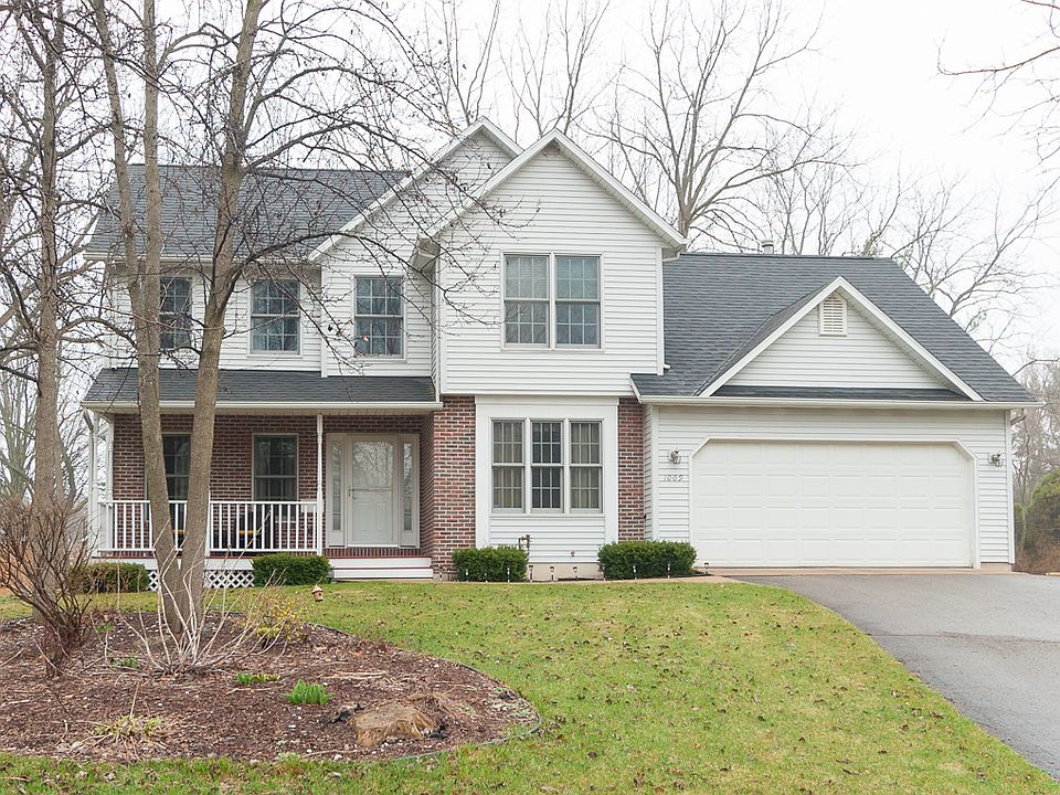 1st image of 1009 Berkshire Dr