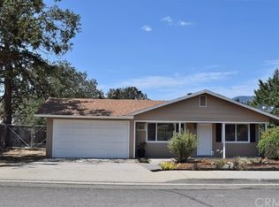 1415 Dove Ln, Yreka, CA 96097