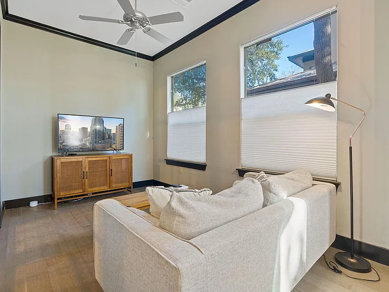 2216 Thornton Rd #211 — Photo 5