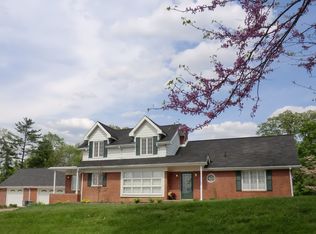 10838 Peach Ridge Rd, Athens, OH 45701