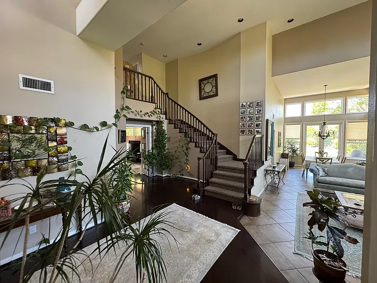 713 Twillin Ct — Photo 12