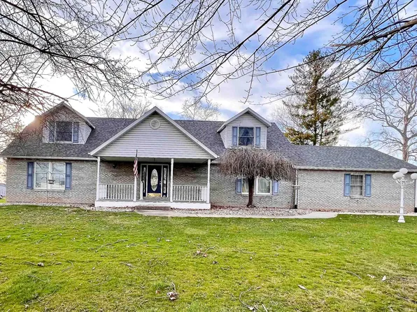 11 Ems B10 Ln, Pierceton, IN 46562