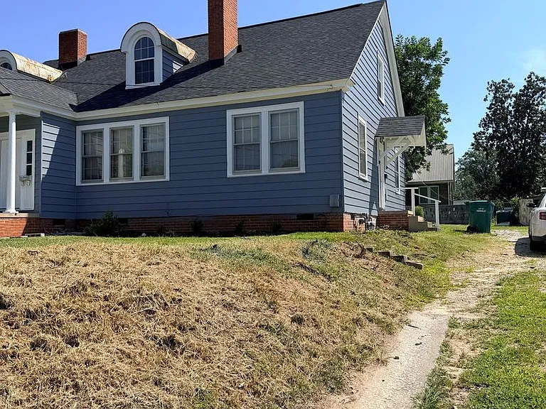 943 Marshall St #B — Photo 1