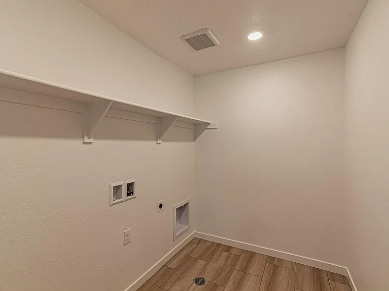 24325 E Ada Pl — Photo 29