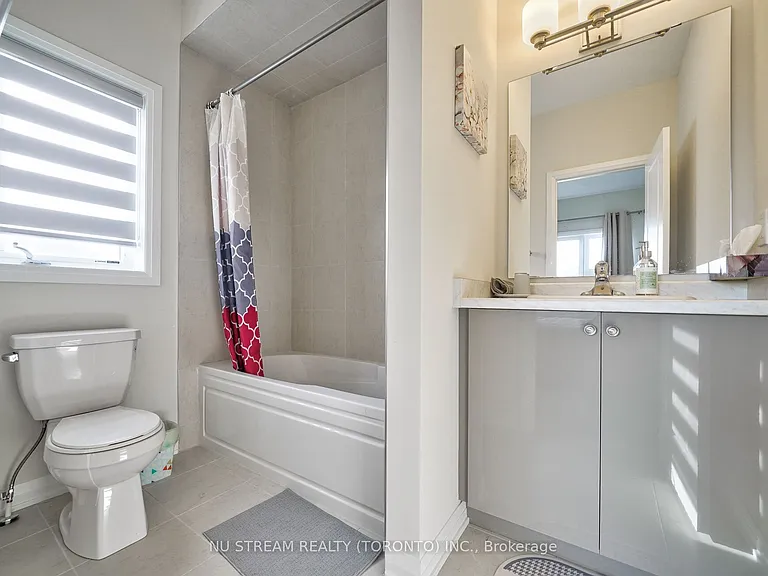 3185 Searidge St — Photo 24