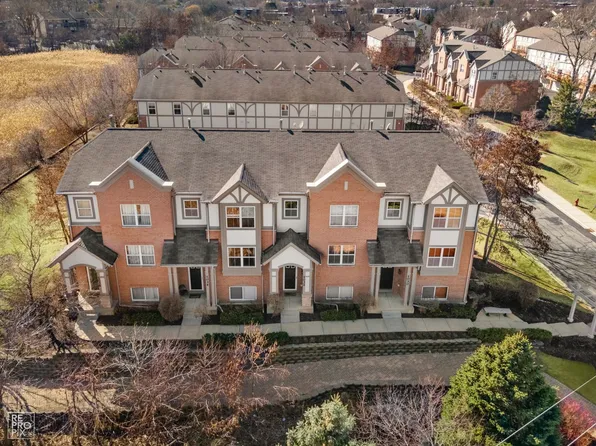 1034 N Claremont Dr, Palatine, IL 60074