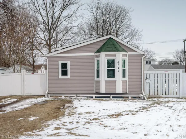 6049 Michael St, Taylor, MI 48180