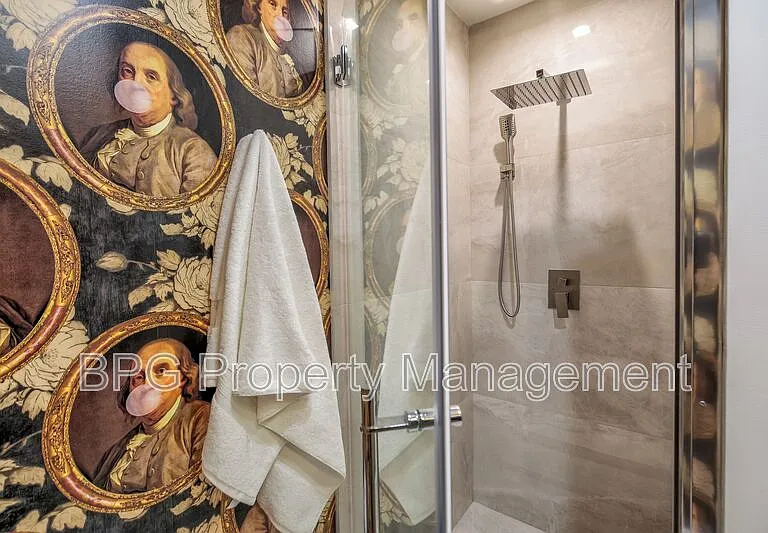 3921 W St NW #1 — Photo 22