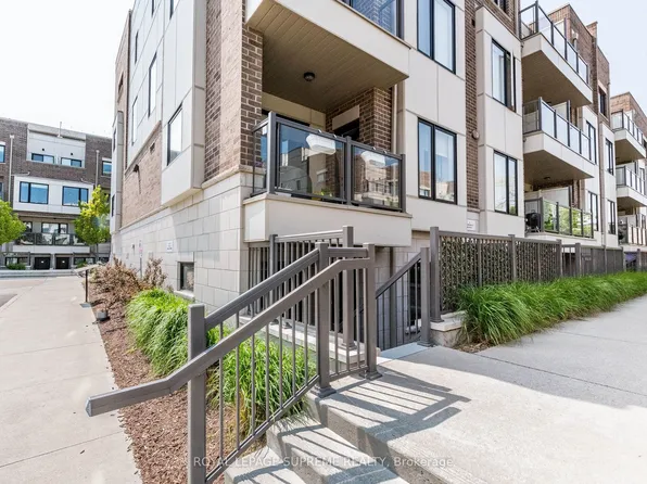 6 Drummond St #301, Toronto, ON M8V 1Y8