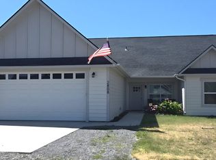 2808 Athens Ct, La Grande, OR 97850