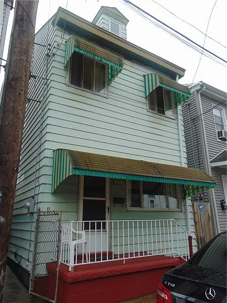 4094 Cabinet St photo 1