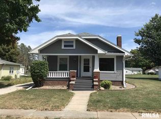385 Hawkinson Ave, Galesburg, IL 61401