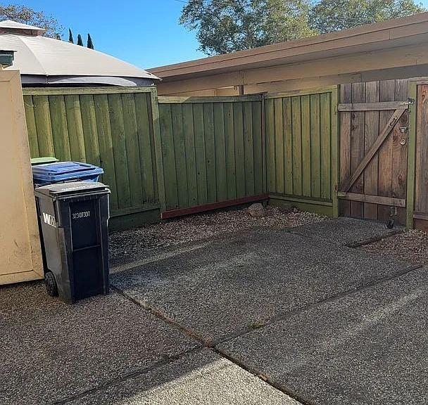 27830 Del Norte Ct — Photo 14