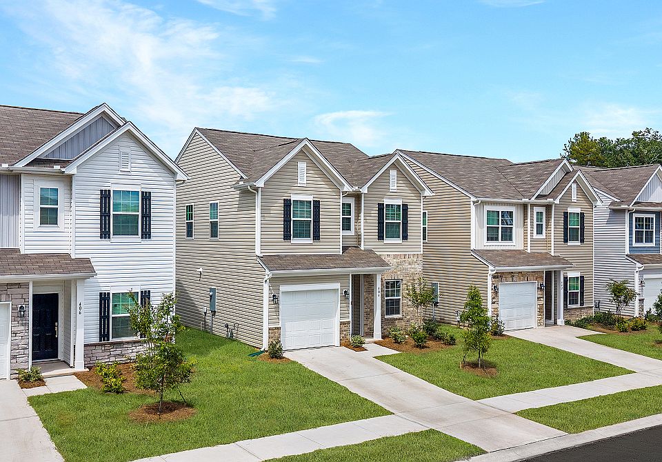 Spring Park Edgefield Streetscape 1of2 091225