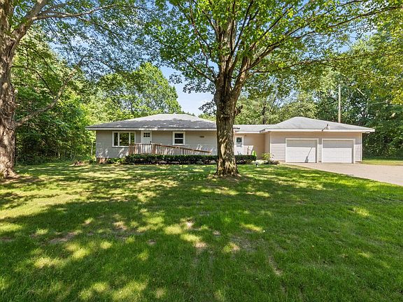 2nd image of 57954 Pear Rd