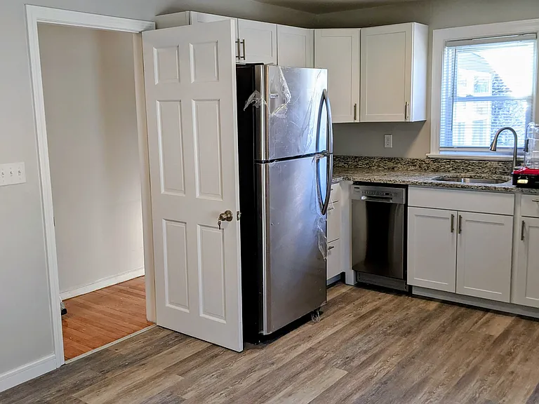 324 Auburn St #324 — Photo 2