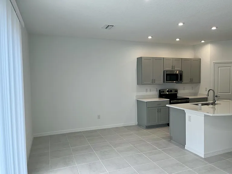 34142 Polacca Ln — Photo 7