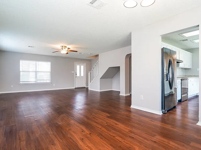 3156 Pine Valley Dr — Photo 6